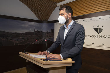 El Plan de Empleo para entidades locales de la Diputación distribuirá 5 millones de euros para realizar 628 contrataciones