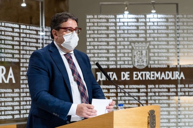 Vergeles defiende las recomendaciones para controlar la COVID19 y la responsabilidad ciudadana frente a las restricciones