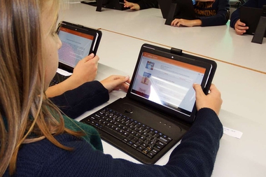 Educación crea el concurso Aprendizaje Ilimitado que premiará al estudiante con más horas de lectura en Librarium estas Navidades