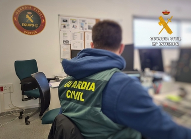 La Guardia Civil detiene a un hombre por la supuesta comisión de numerosos delitos de estafa cometidos mediante Phishing