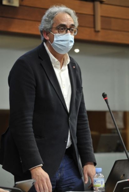 Joaquín Macías: Están dejando morir la atención sanitaria