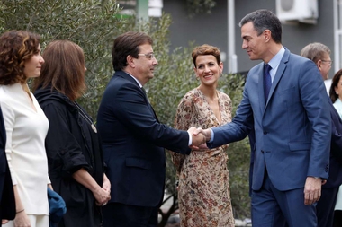 Fernández Vara celebra la unidad y el acuerdo en cuestiones esenciales como el precio de la luz y la atención a los refugiados