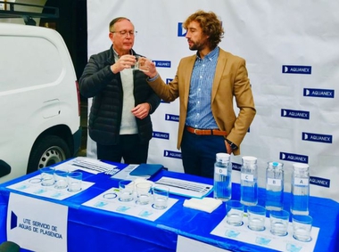 Plasencia celebra el día mundial del agua con una cata para promover el consumo de agua del grifo frente a la embotellada