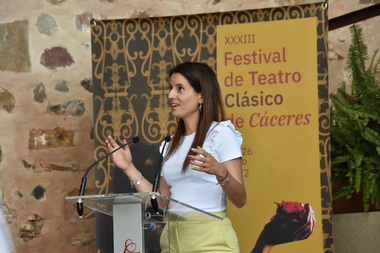 La consejera de Cultura destaca la apuesta del Festival de Teatro Clásico de Cáceres por el teatro extremeño