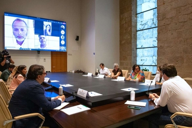 Vara se reúne con los agentes sociales y económicos para analizar las medidas incluidas en el Plan de Choque de Ahorro y Gestión Energética