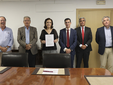 Cáritas Plasencia firma un convenio con Fundación CB y Fundación Ibercaja