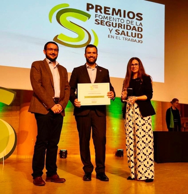 El alcalde de Cáceres Luis Salaya recoge el Premio a las Buenas Prácticas en Prevención de Riesgos Laborales
