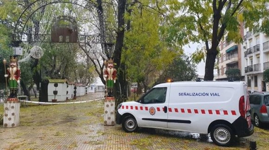 El Ayuntamiento cierra por cautela el Parque López de Ayala, los accesos a la Isla y el Ferial y la carretera de Don Álvaro ante el temporal de lluvia