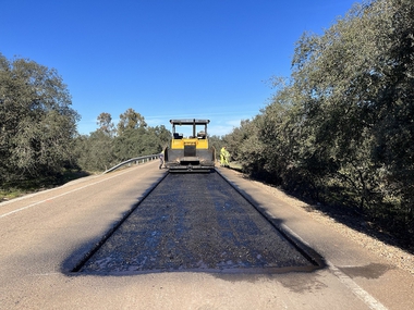La Diputación de Badajoz licita obras en carreteras provinciales por valor de casi 2 millones de euros