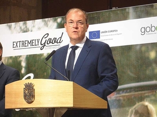 Monago: 'cuando huelen las alcantarillas hay que limpiarlas a fondo, no taparlas'