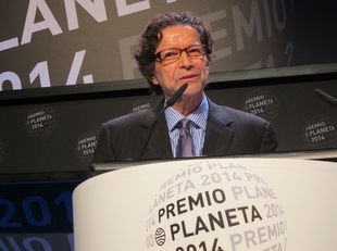 'Milena o el fémur más bello del mundo' se alza con el Premio Planeta 2014
