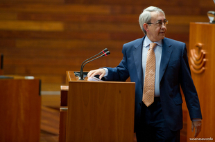 Checa: ''este presupuesto es sobre todo campo, política social y confianza en los extremeños''