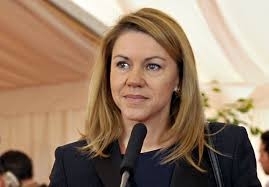 Cospedal dice que ella, a diferencia de Monago, no pactaría con Podemos