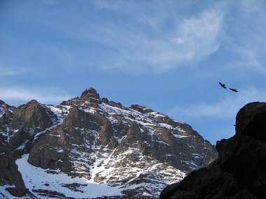 Dos escaladores extremeños con diversidad funcional preparan el ascenso a la cima del Toubkal, en Marruecos