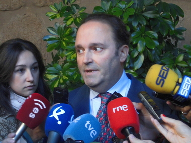 El Gobierno regional destaca el aumento de la contratación indefinida y el descenso del paro juvenil