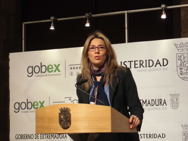 El Gobierno extremeño propone una Ley Antisoborno dando ''un paso más allá contra la corrupción''