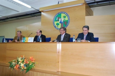 La Consejería de Salud y Política Sociosanitaria anima a los profesionales del sector a formarse en gestión