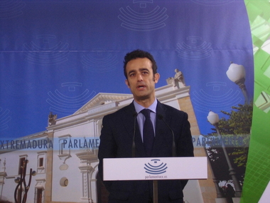 El Ejecutivo extremeño incluye 800.000 euros para fomentar la integración de las cooperativas en 2015