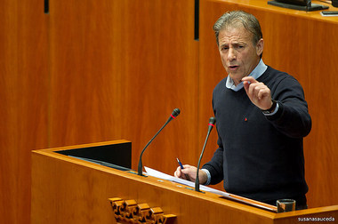 Pedro Escobar asegura que Izquierda Unida ni absuelve ni condena a Monago