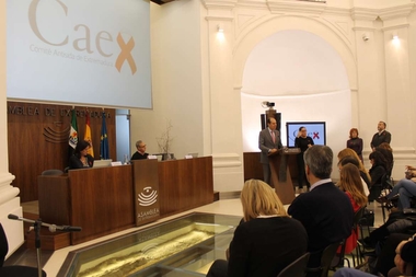 El Gobierno extremeño creará el Consejo Asesor de la Infección por el VIH y el SIDA para mejorar la prevención