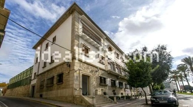 La casa de los presidentes de la Junta le costó más de 400.000 euros a los extremeños sólo en limpieza