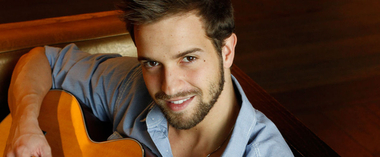 El Gobierno de Extremadaura patrocina la gira del cantante Pablo Alborán para promocionar los productos extremeños ecológicos