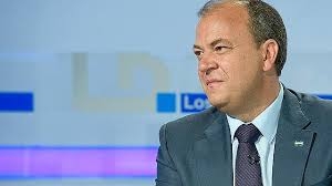 Monago vende la oficina que Vara compró en Lisboa y destina el dinero a Las Hurdes y a políticas sociales
