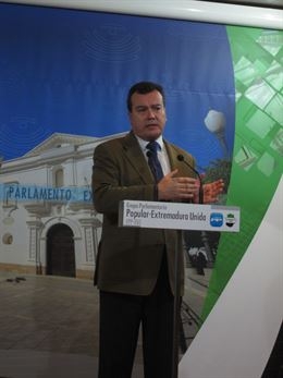 La Fiscalía del Tribunal Supremo no ve materia penal en los viajes del senador Monago a Canarias y archiva el caso