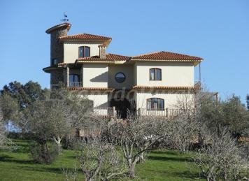 La compraventa de viviendas aumentó en Extremadura el 23,6 por ciento en noviembre, hasta las 451 operaciones