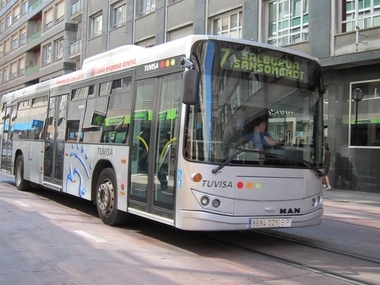 El número de viajeros en el transporte urbano por autobús disminuye en Extremadura un 3% en noviembre