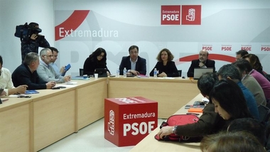 El reto del PSOE es crear una ''auténtica alternativa económica'' en España, afirma la dirigente federal Meritxell Batet 