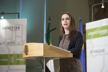 El Gobierno de Monago considera histórica la bajada del paro e insiste en bajar impuestos para crear empleo