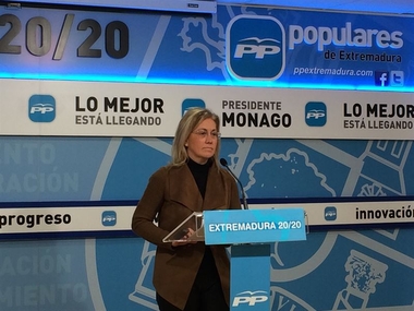Teresa Angulo, diputada extremeña en el Congreso, asegura que la bajada de impuestos está ''en el ADN'' del PP