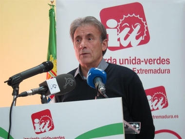 Pedro Escobar repetirá como candidato de IU en Extremadura tras ganar las primarias con el 84% de los votos