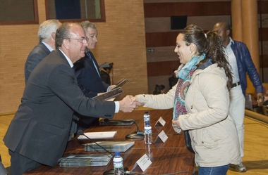 El presidente Monago entrega viviendas sociales a las 31 familias más necesitadas de Mérida