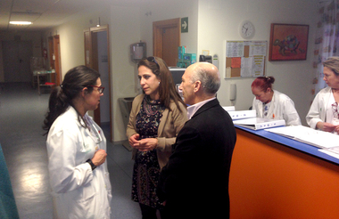 María Ángeles Muñoz visita al bebé tutelado por la Comunidad Autónoma tras un supuesto caso de maltrato