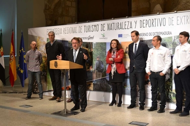 El campeonato XTerra Extremadura promocionará el turismo y generará importantes recursos económicos en el Valle del Jerte