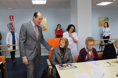 Extremadura tiene casi un millar de plazas públicas y privadas para personas con deterioro cognitivo
