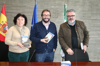 La Editora Regional presenta El tesoro de la isla, de Juan Ramón Santos, coeditado con De la Luna Libros