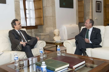 El presidente Monago recibe en Mérida al embajador de Portugal en Madrid