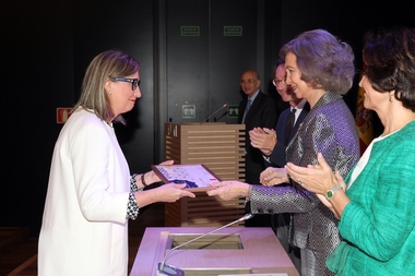La consejera de Cultura recoge el Premio Europa Nostra de manos de la Reina Sofía