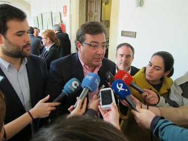 Vara criticala calidad de la sanidad y afirma que Monago gobierna con mayoría