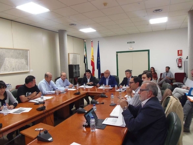 El Consejo de Medio Ambiente examina la orden que regulara la recolección desetas