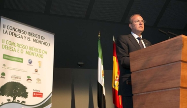 Monago establece la conservación, la innovación y la rentabilidad como retos para tener una dehesa del siglo XXI