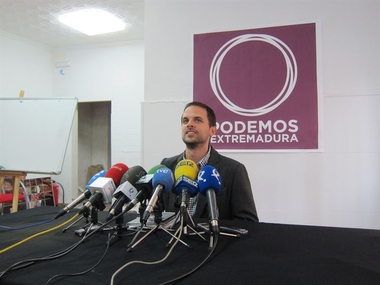 Álvaro Jaén (Podemos) le reclama al PP que enseñe las pruebas gráficas que dice tener sobre su supuesta reunión con Vara