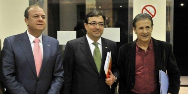 Monago iniciará la campaña en Badajoz, y Vara y Escobar, en Mérida