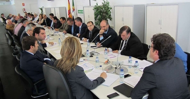 Fomento consensúa con las empresas la hoja de ruta para reestructurar el transporte público de viajeros por carretera