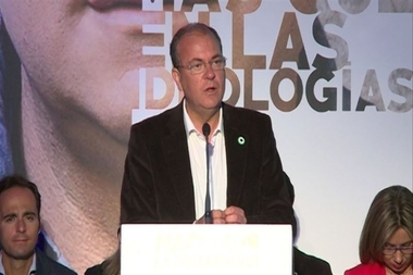 Monago afirma que, con su propuesta sobre la lista más votada, Andalucía ya tendría estabilidad y presidenta
