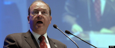Monago se presenta con un programa de 1.191 medidas realizables, apoyándose en una previsión prudente de crecimiento del PIB del 2%