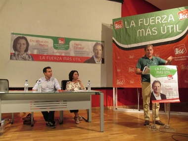 IU dice que no le quitó nada a Vara ni le dio nada a Monago, sino que los extremeños castigaron al PSOE